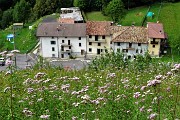 65 Scendiamo per scorciatoie alla Foppa di Rigosa